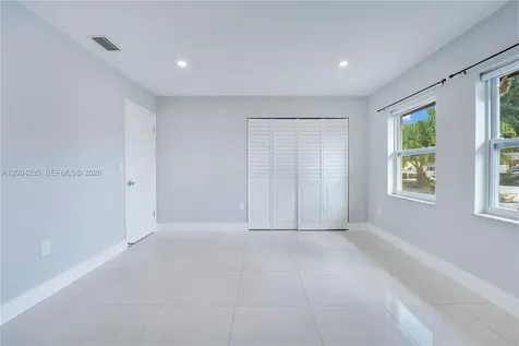 5222 SW 139th Place Miami FL 33175