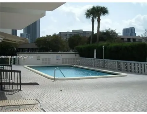 2200 E Hallandale Beach Boulevard Hallandale Beach FL 33009