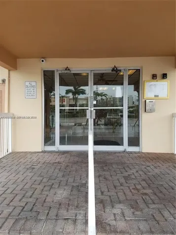 2200 E Hallandale Beach Boulevard Hallandale Beach FL 33009