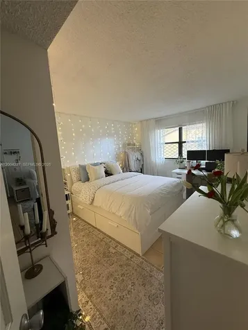 15650 SW 80th Street Miami FL 33193