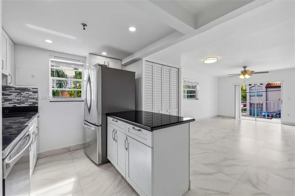 140 NW 14th Avenue Miami FL 33125