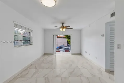 140 NW 14th Avenue Miami FL 33125