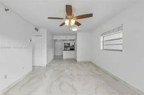 140 NW 14th Avenue Miami FL 33125
