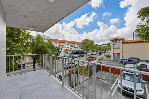 140 NW 14th Avenue Miami FL 33125