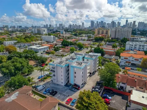 140 NW 14th Avenue Miami FL 33125