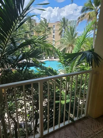 Aventura FL 33180