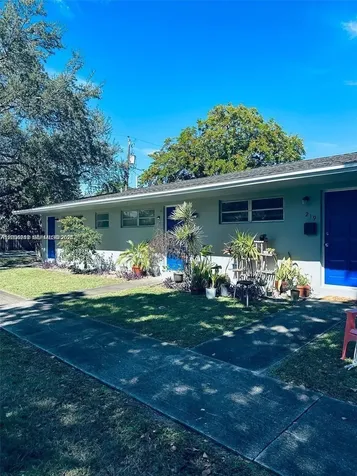 213 SW 1st Court Dania Beach FL 33004
