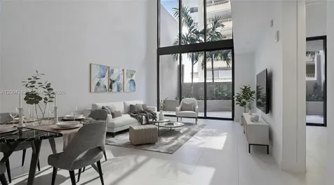 3034 Oak Avenue Miami FL 33133