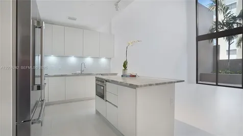 3034 Oak Avenue Miami FL 33133