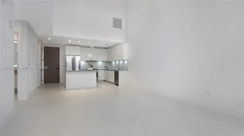 3034 Oak Avenue Miami FL 33133