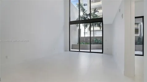 3034 Oak Avenue Miami FL 33133