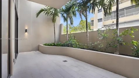 3034 Oak Avenue Miami FL 33133