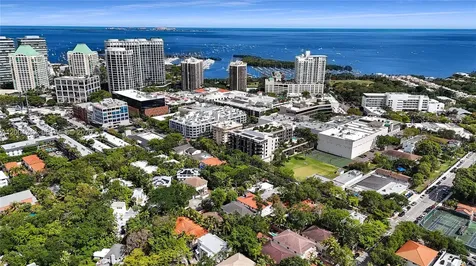 3034 Oak Avenue Miami FL 33133