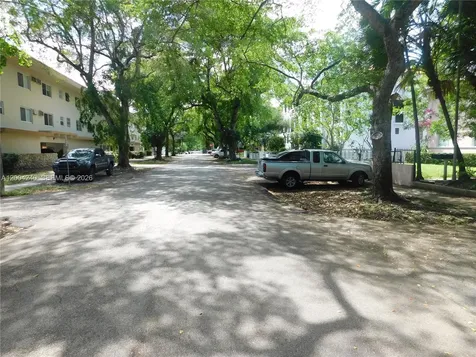 427 Santander Avenue Coral Gables FL 33134