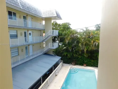 427 Santander Avenue Coral Gables FL 33134