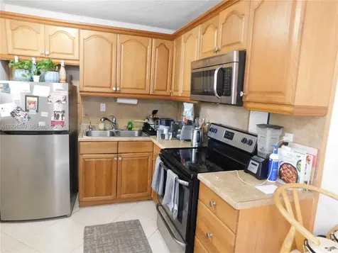 427 Santander Avenue Coral Gables FL 33134