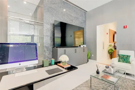 1200 Brickell Avenue Miami FL 33131