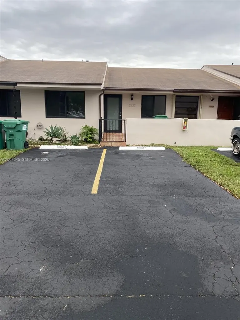 12227 SW 24th Terrace Miami FL 33175