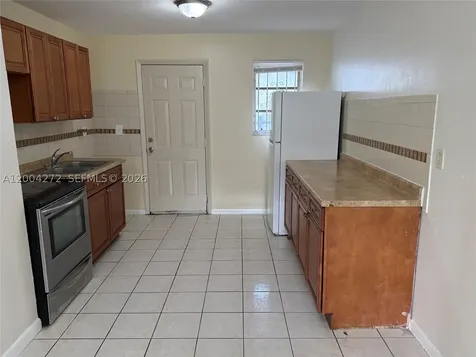 2742 NW 49th Street Miami FL 33142