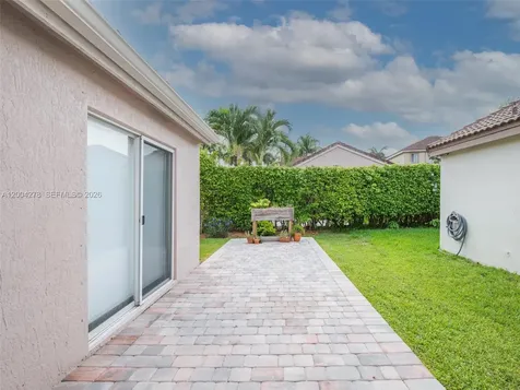 1524 Canary Island Drive Weston FL 33327