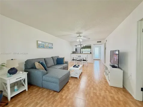 1203 Bahama Bend Coconut Creek FL 33066