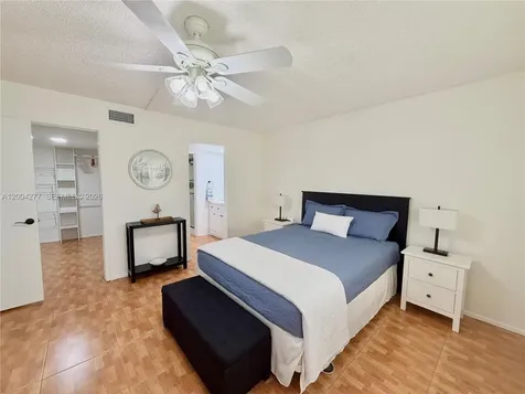 1203 Bahama Bend Coconut Creek FL 33066
