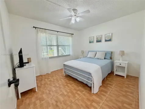 1203 Bahama Bend Coconut Creek FL 33066