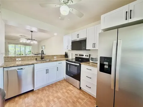 1203 Bahama Bend Coconut Creek FL 33066
