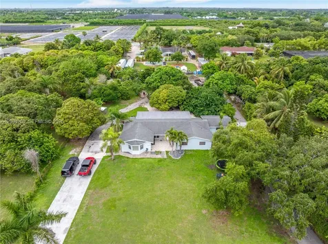 26105 SW 193rd Avenue Homestead FL 33031