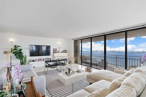 11113 Biscayne Boulevard Miami FL 33181