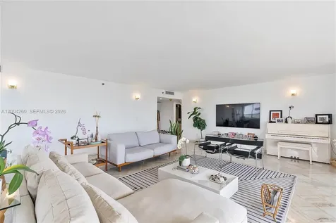 11113 Biscayne Boulevard Miami FL 33181