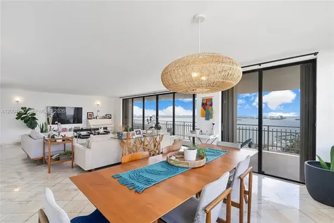 11113 Biscayne Boulevard Miami FL 33181