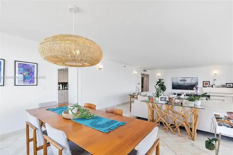11113 Biscayne Boulevard Miami FL 33181