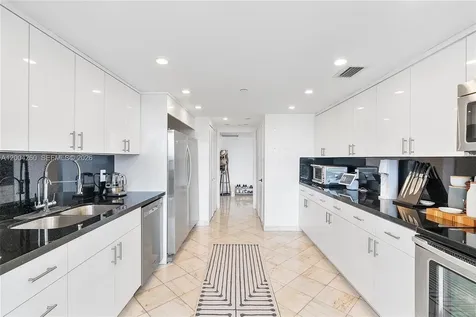 11113 Biscayne Boulevard Miami FL 33181