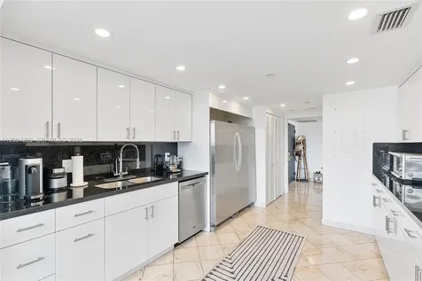 11113 Biscayne Boulevard Miami FL 33181