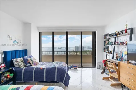 11113 Biscayne Boulevard Miami FL 33181