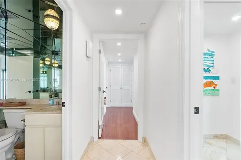 11113 Biscayne Boulevard Miami FL 33181