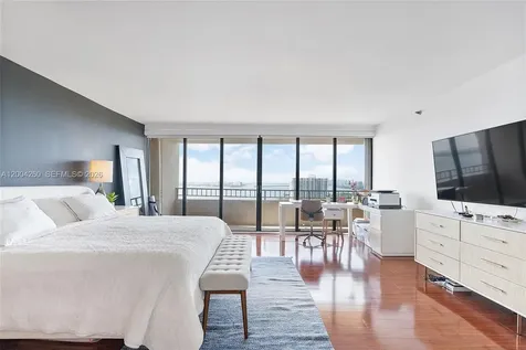 11113 Biscayne Boulevard Miami FL 33181