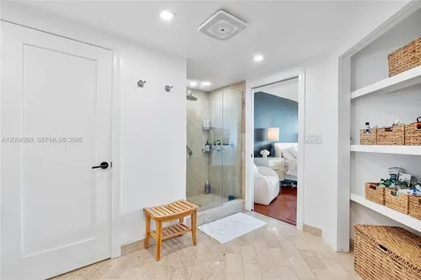 11113 Biscayne Boulevard Miami FL 33181