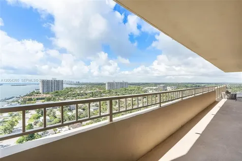 11113 Biscayne Boulevard Miami FL 33181