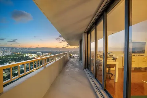 11113 Biscayne Boulevard Miami FL 33181