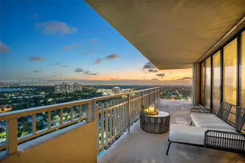 11113 Biscayne Boulevard Miami FL 33181