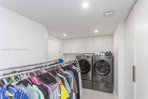 20191 E Country Club Drive Aventura FL 33180