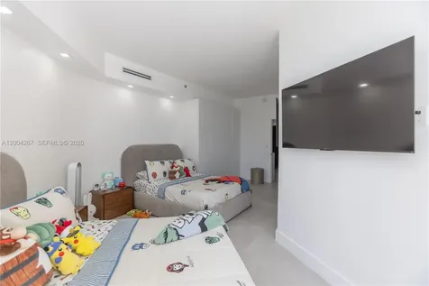 20191 E Country Club Drive Aventura FL 33180
