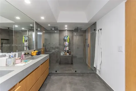 20191 E Country Club Drive Aventura FL 33180