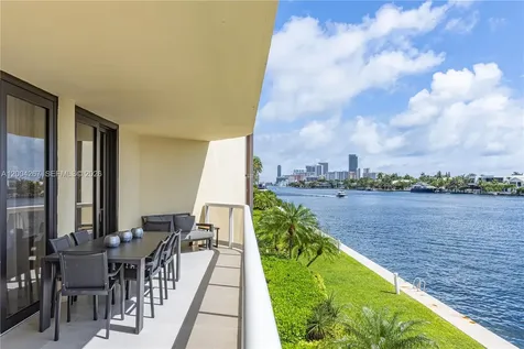 20191 E Country Club Drive Aventura FL 33180