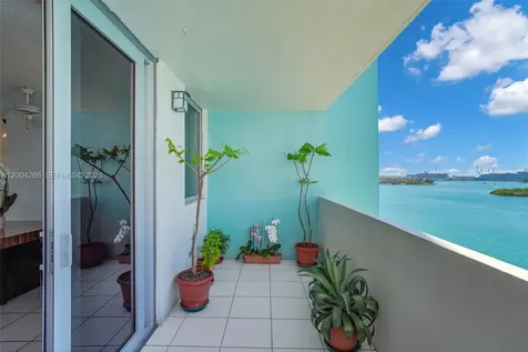 5 Island Avenue Miami Beach FL 33139