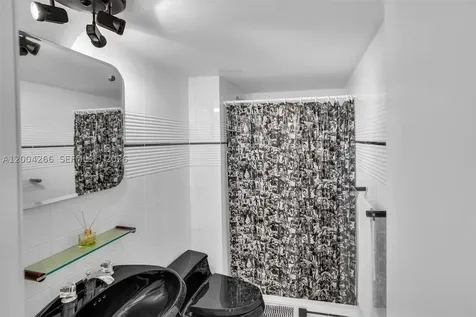 5 Island Avenue Miami Beach FL 33139
