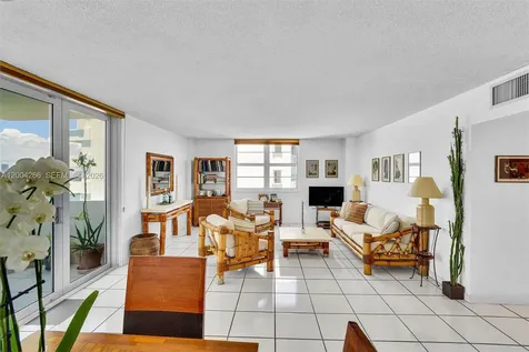 5 Island Avenue Miami Beach FL 33139