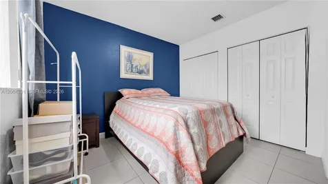120 E 5th Street Hialeah FL 33010